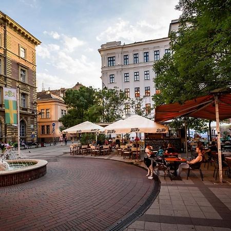 Palace Quarter 1 Peaceful Modern Central Top Floor Apartment Budapest Exterior foto